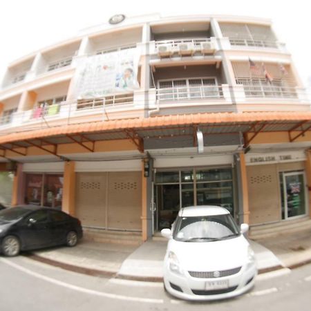 Fun Dee Hostel Ayutthaya Екстер'єр фото