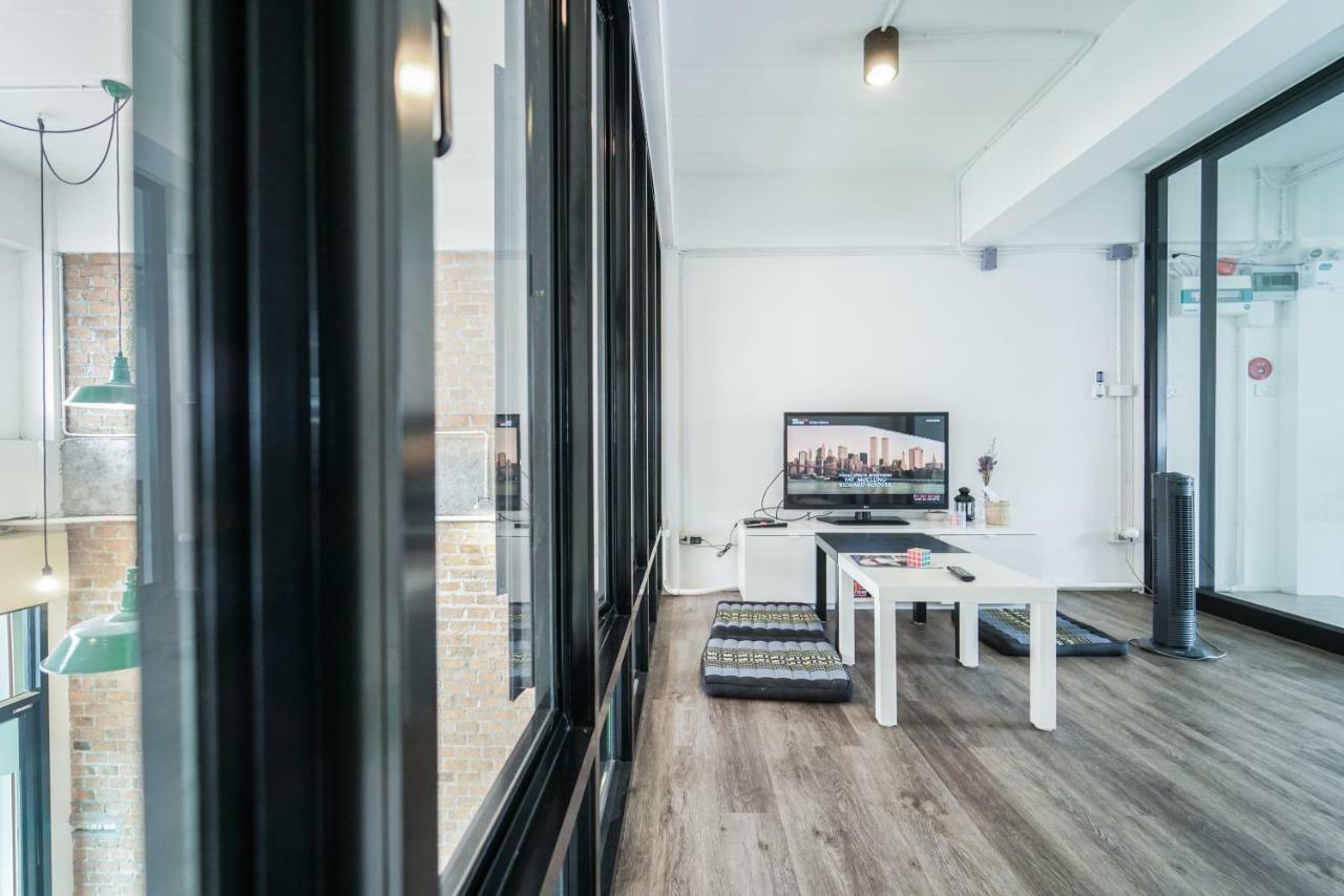 Fun Dee Hostel Ayutthaya Екстер'єр фото
